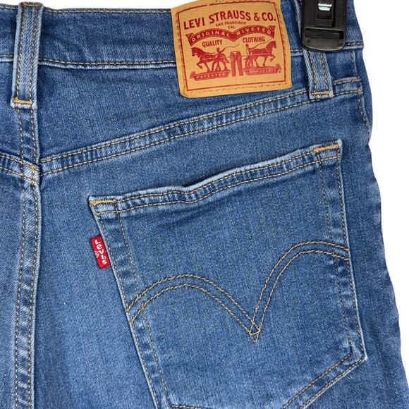 Levi’s SZ 30 High-Rise Jean Shorts Distressed Stretch Zip-Fly Frayed Hem Pockets - Picture 5 of 9